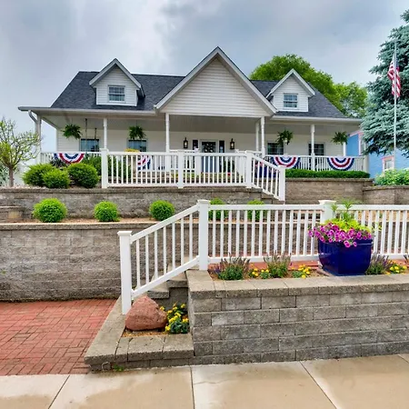 Waverly Vacation Rental With Game Room And Patio!